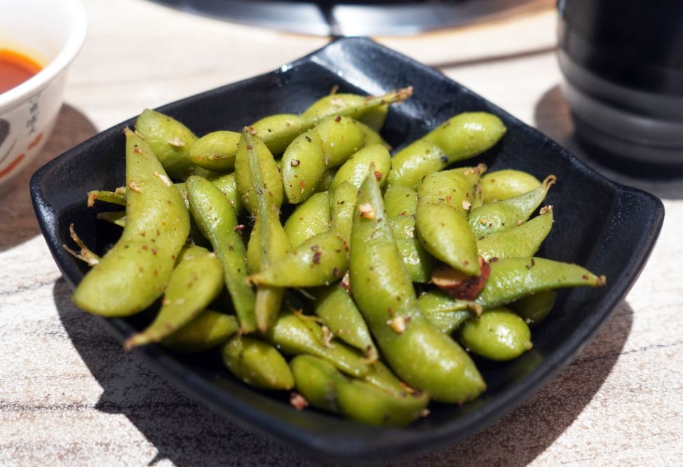 高雄新興｜汕頭泉成沙茶火鍋(中山總店)｜在地80年老店，沙茶火鍋創始店，汕頭扁魚鍋湯底濃郁好喝