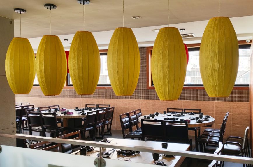 高雄新興｜汕頭泉成沙茶火鍋(中山總店)｜在地80年老店，沙茶火鍋創始店，汕頭扁魚鍋湯底濃郁好喝