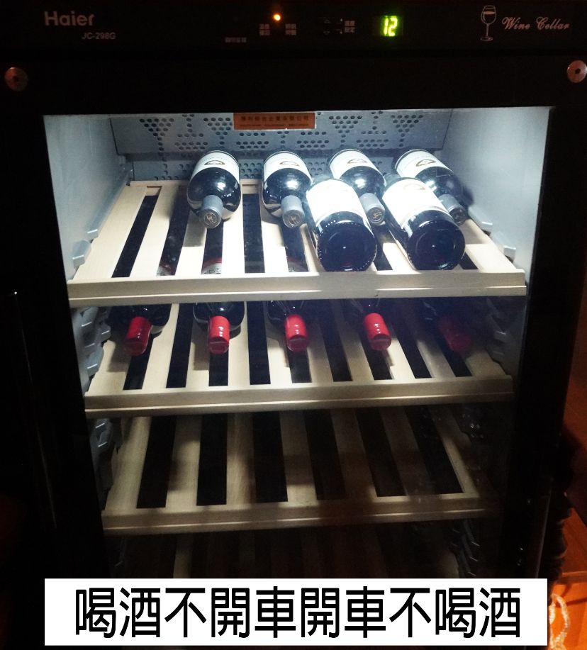 台北大同｜老撈麻辣火鍋-順天外科醫院｜大稻埕火鍋推薦，百年建築化身成時尚鍋物分店，廣東雞煲蟹推薦必點