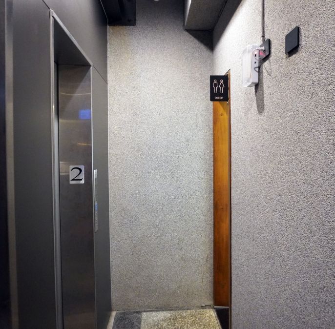 台北大同｜老撈麻辣火鍋-順天外科醫院｜大稻埕火鍋推薦，百年建築化身成時尚鍋物分店，廣東雞煲蟹推薦必點