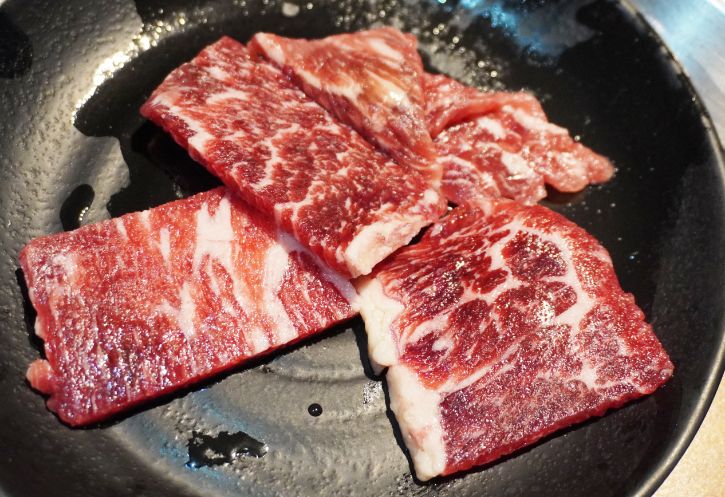 台北萬華｜我!就厲害燒肉放題西門珍饌店｜鄰近西門捷運站6號出口，開業10年的燒肉吃到飽老店