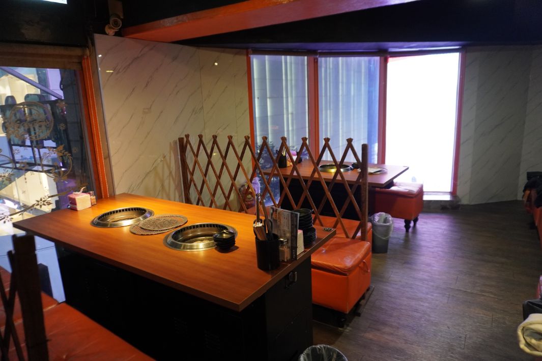 台北萬華｜我!就厲害燒肉放題西門珍饌店｜鄰近西門捷運站6號出口，開業10年的燒肉吃到飽老店