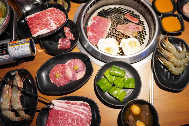 台北萬華｜我!就厲害燒肉放題西門珍饌店｜鄰近西門捷運站6號出口，開業10年的燒肉吃到飽老店