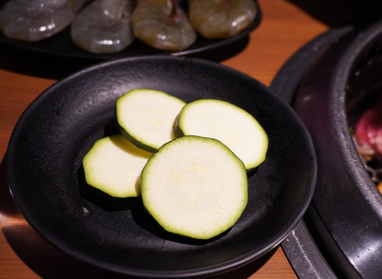 台北萬華｜我!就厲害燒肉放題西門珍饌店｜鄰近西門捷運站6號出口，開業10年的燒肉吃到飽老店