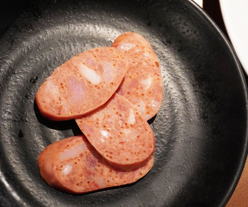 台北萬華｜我!就厲害燒肉放題西門珍饌店｜鄰近西門捷運站6號出口，開業10年的燒肉吃到飽老店