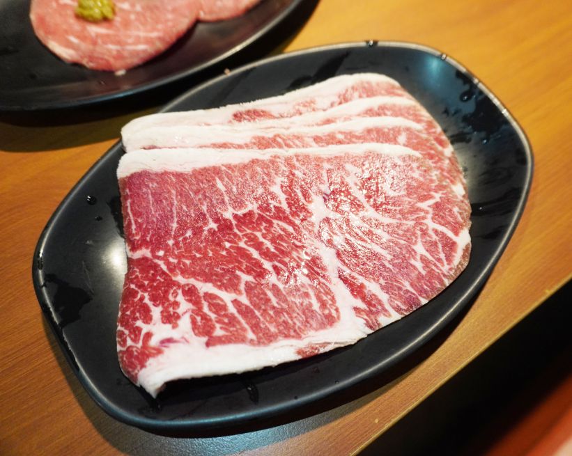 台北萬華｜我!就厲害燒肉放題西門珍饌店｜鄰近西門捷運站6號出口，開業10年的燒肉吃到飽老店