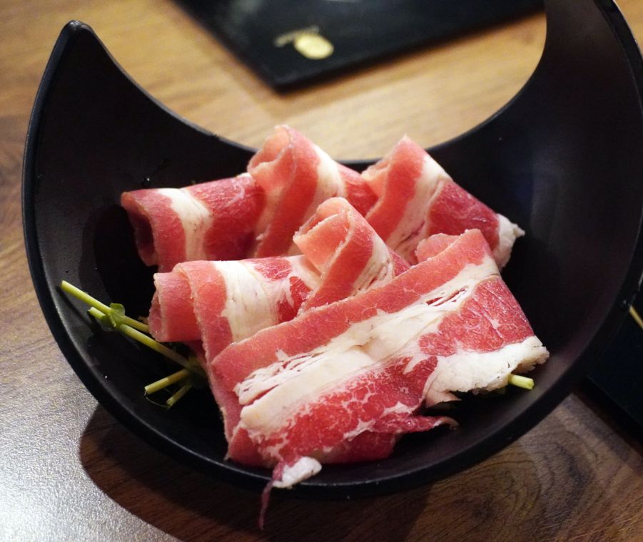 基隆仁愛│煮火鍋│商業午餐價格親民食材新鮮,喬登鞋收藏超亮眼 - 第28張圖 基隆仁愛│煮火鍋│商業午餐價格親民食材新鮮,喬登鞋收藏超亮眼