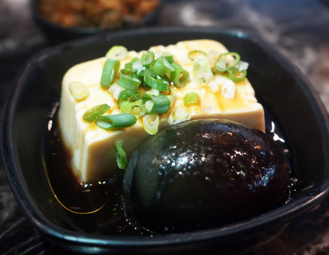 台北大同｜老地方牛肉麵｜鄰近圓山捷運站的重口味牛肉麵，動漫迷必訪的人氣美食