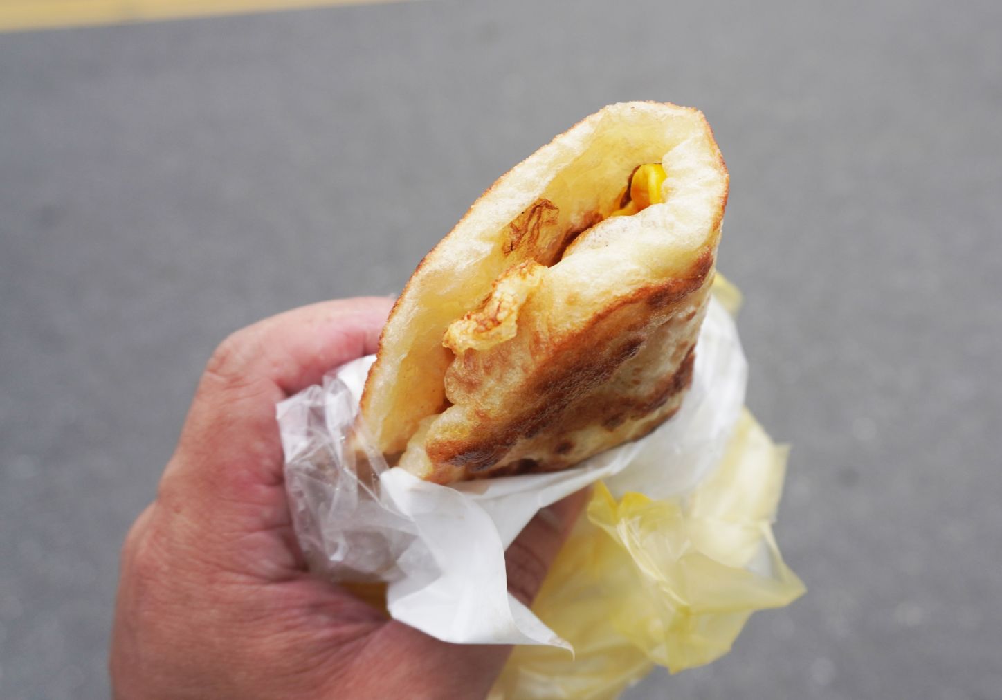 台東市美食|黃記蔥油餅《海邊店》|鄰近台東海濱公園的超人氣銅板美食 - 第8張圖 台東市美食|黃記蔥油餅《海邊店》|鄰近台東海濱公園的超人氣銅板美食