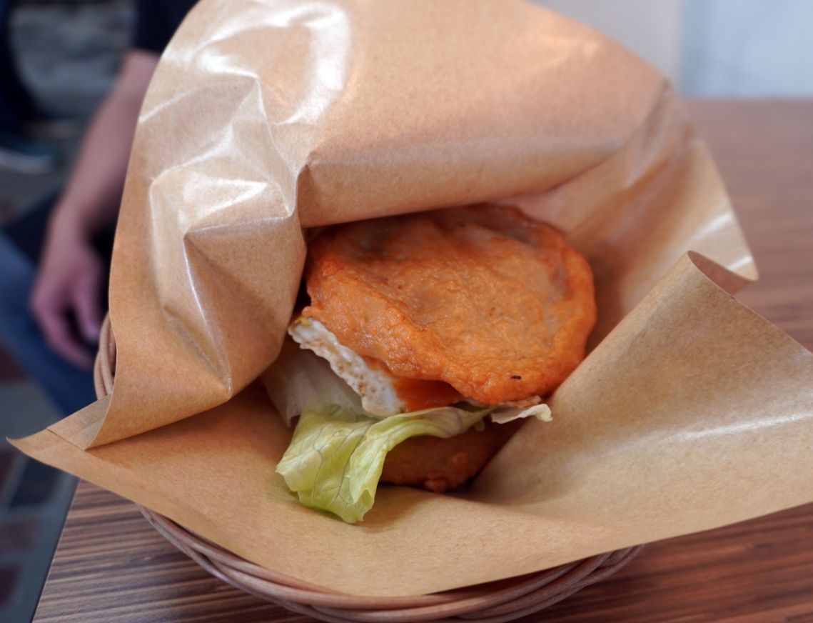 基隆安樂｜漢堡工坊 BURGER HOUSE｜充滿愛心的美味早餐店，創意基隆漢堡推薦必吃