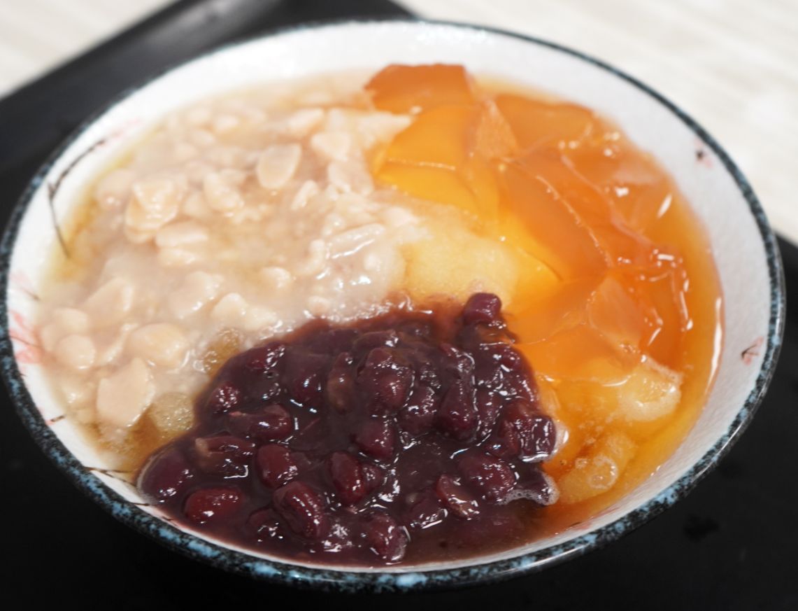 台北大同｜豆花莊｜寧夏夜市60年老店，黃仁勳推薦必訪的美味豆花