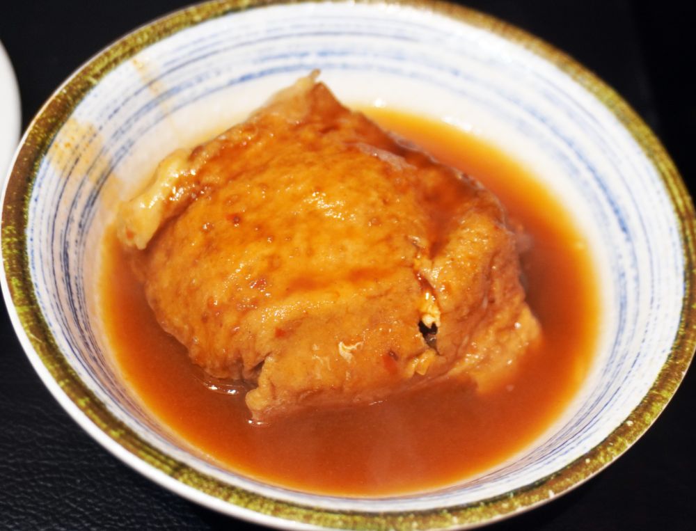 新北淡水｜老店淡水魚丸阿給｜在地經營45年，阿給跟甜不辣都很推薦