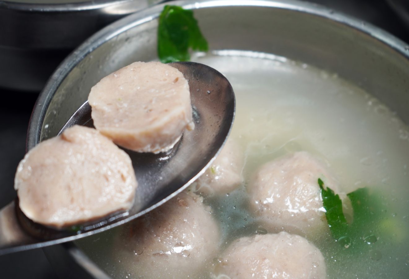 新竹城隍廟美食|林家肉圓|在地百年老店,超人氣銅板美食,外皮Q彈,紅糟肉味道豐富 - 第17張圖 新竹城隍廟美食|林家肉圓|在地百年老店,超人氣銅板美食,外皮Q彈,紅糟肉味道豐富