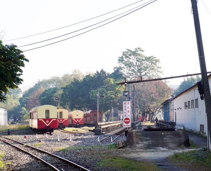 嘉義住宿|樂客商旅|文化夜市住宿推薦,鄰近阿里山森林鐵路車庫園區,附早餐跟停車場 - 第5張圖 嘉義住宿|樂客商旅|文化夜市住宿推薦,鄰近阿里山森林鐵路車庫園區,附早餐跟停車場