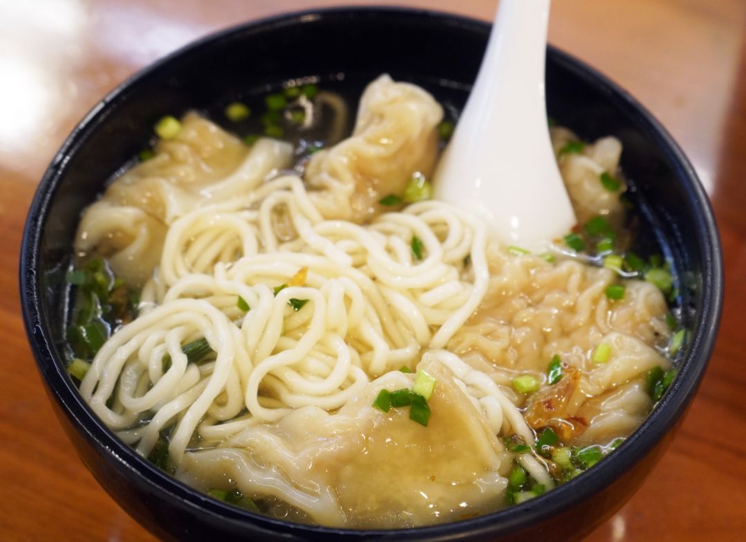 宜蘭礁溪｜有麵煮私房小吃｜食尚玩家推薦麵店，小菜豐富，麵食份量大