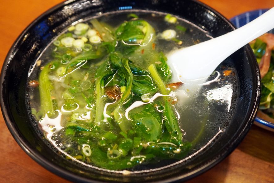宜蘭礁溪｜有麵煮私房小吃｜食尚玩家推薦麵店，小菜豐富，麵食份量大