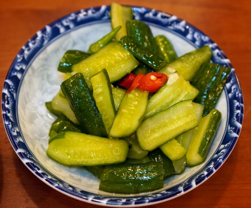 宜蘭礁溪｜有麵煮私房小吃｜食尚玩家推薦麵店，小菜豐富，麵食份量大