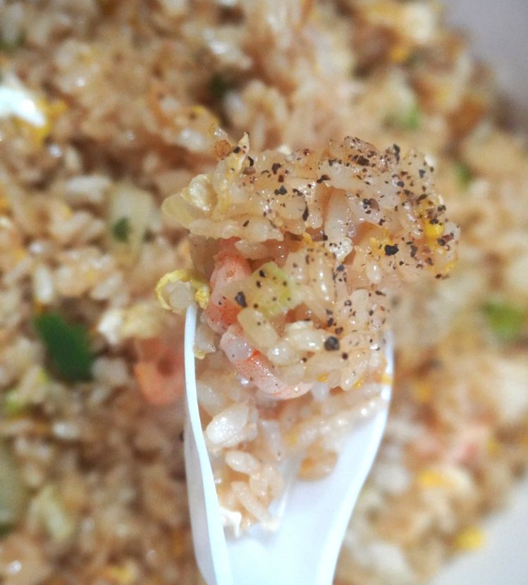 基隆仁愛|站前壽司|鄰近三坑車站的人氣日式料理店,炒飯推薦必點,口感實在料豐富 - 第11張圖 基隆仁愛|站前壽司|鄰近三坑車站的人氣日式料理店,炒飯推薦必點,口感實在料豐富