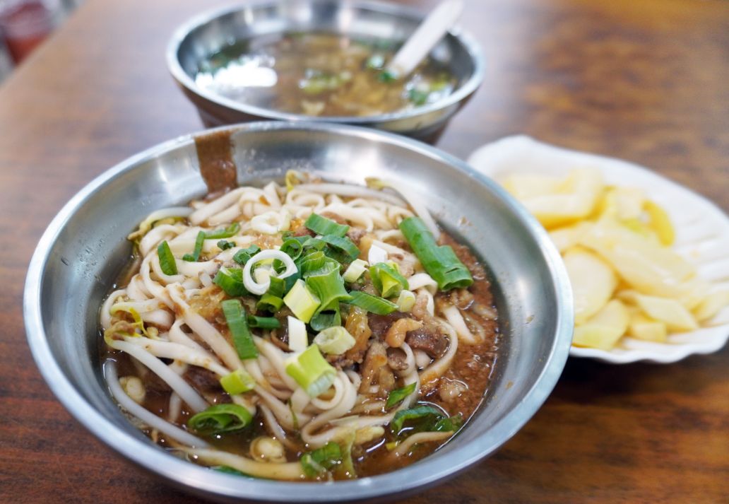 嘉義太保｜有志麵食館｜縣政府美食推薦，份量實在，選擇多樣