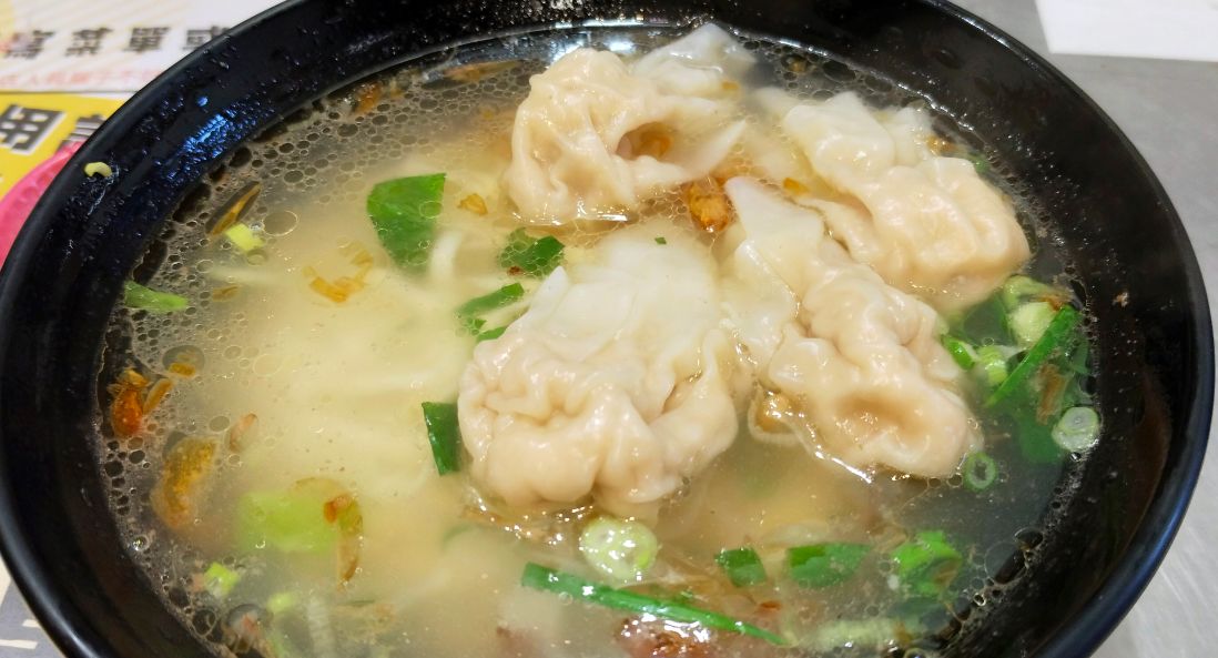 基隆中正｜金蠔呷小吃店｜鄰近富貴市場，傳承在地60年老味道，月見雙拼蓋飯推薦必點