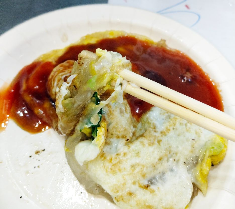 基隆中正｜金蠔呷小吃店｜鄰近富貴市場，傳承在地60年老味道，月見雙拼蓋飯推薦必點