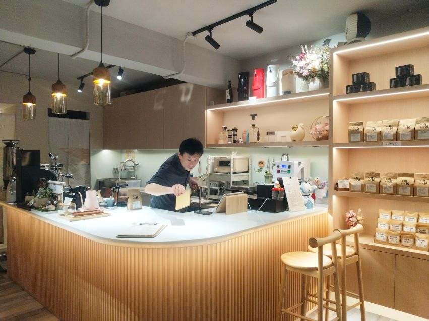 基隆信義|Rin Coffee 雨林咖啡館|隱身於巷子,評分高的職人咖啡店,除了手沖,還有貝果跟甜點都值得推薦 - 第12張圖 基隆信義|Rin Coffee 雨林咖啡館|隱身於巷子,評分高的職人咖啡店,除了手沖,還有貝果跟甜點都值得推薦