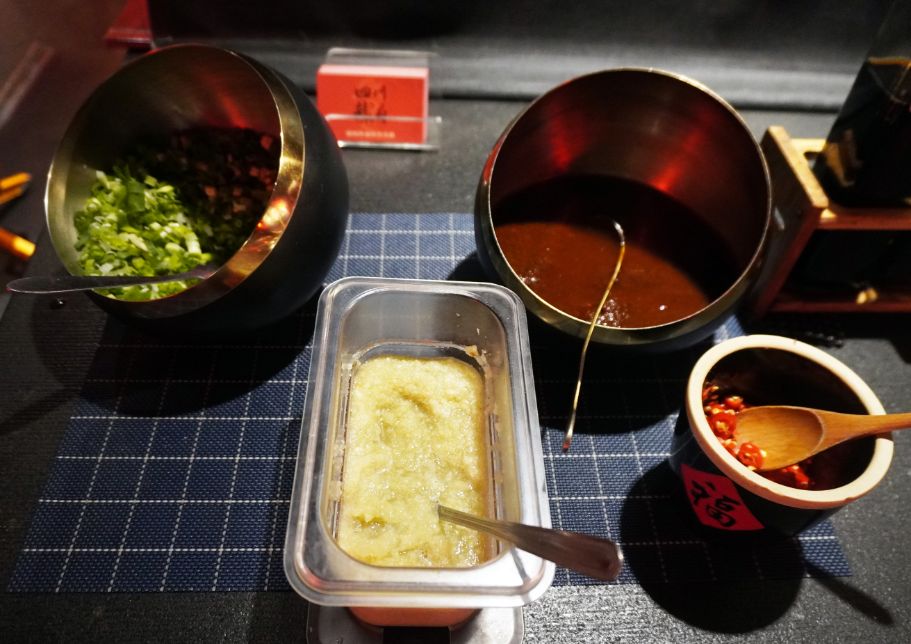 台北內湖|四川龍府|捷運葫洲站美食推薦,麻辣鴛鴦鍋搭配創意川菜,壽星幾歲生日就送幾隻蝦,慶生聚餐首選 - 第10張圖 台北內湖|四川龍府|捷運葫洲站美食推薦,麻辣鴛鴦鍋搭配創意川菜,壽星幾歲生日就送幾隻蝦,慶生聚餐首選