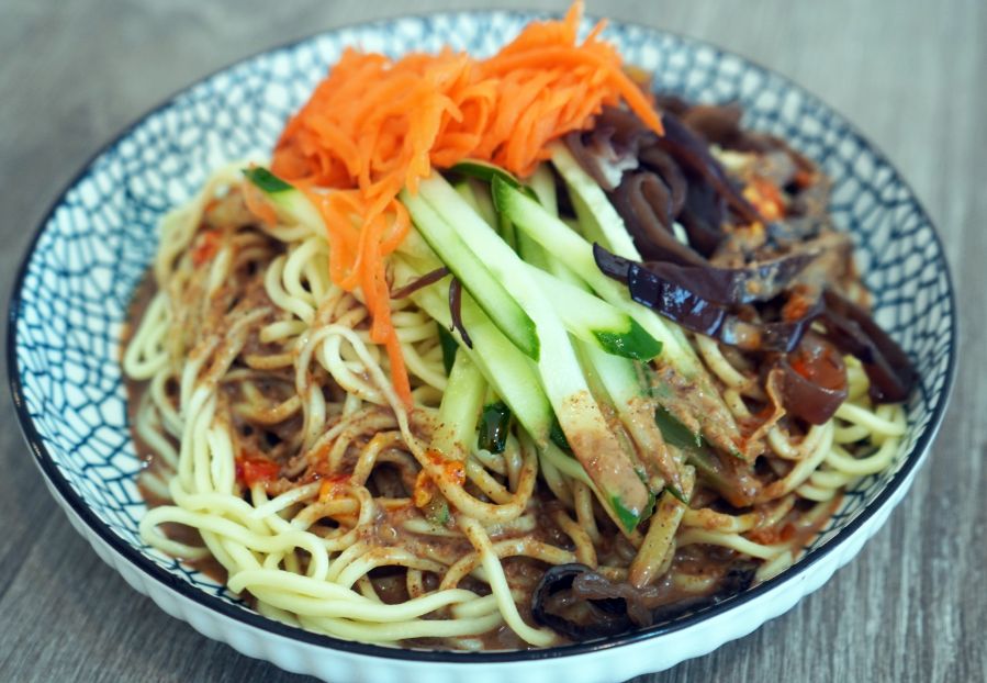 基隆信義|巷子李|隱身於信一路巷弄的人氣美食,夏日必吃美味涼麵 - 第10張圖 基隆信義|巷子李|隱身於信一路巷弄的人氣美食,夏日必吃美味涼麵