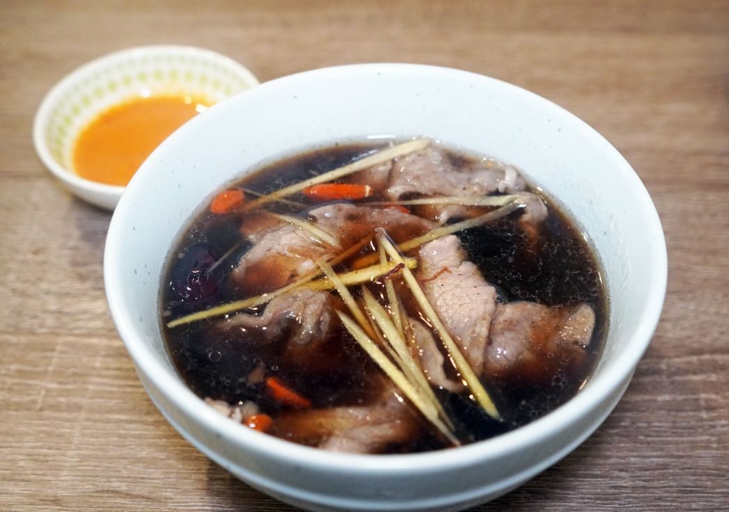 基隆信義｜巷子李｜隱身於信一路巷弄的人氣美食，夏日必吃美味涼麵