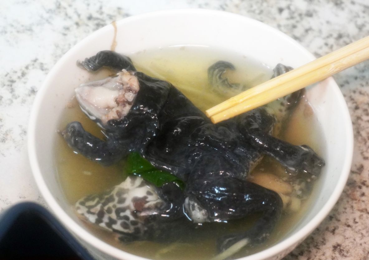 雲林北港｜一郎土魠魚羹 ｜在地60年老店，超人氣的宵夜美食，豬腳跟土魠魚羹大推