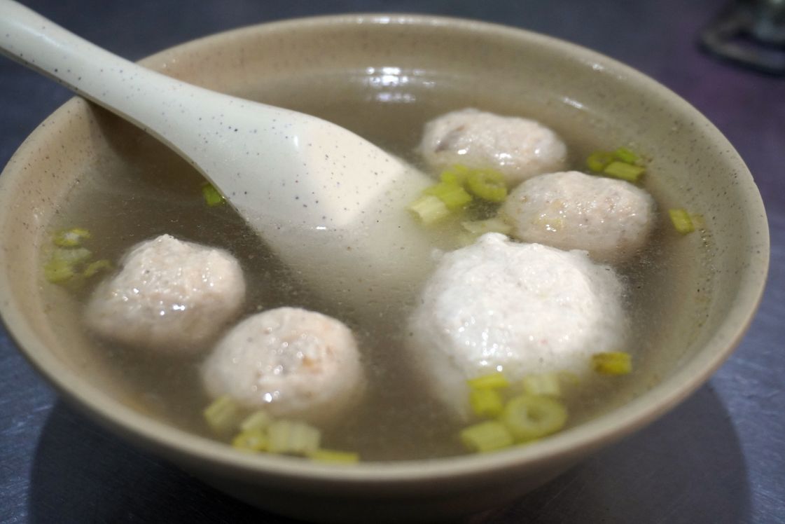 基隆中正｜無名大麵炒油飯｜和平島27年老店，在地人私藏人氣早餐，早上5點開賣