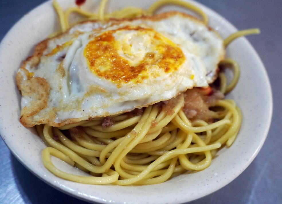 基隆中正｜無名大麵炒油飯｜和平島27年老店，在地人私藏人氣早餐，早上5點開賣