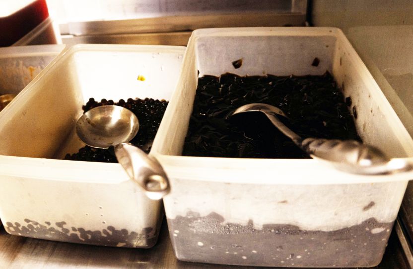 苗栗通霄|小倆口自助冰店|在地66年老字號冰菓室,配料多達20種,加好加滿的佛心自助冰 - 第14張圖 苗栗通霄|小倆口自助冰店|在地66年老字號冰菓室,配料多達20種,加好加滿的佛心自助冰