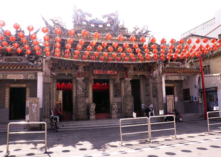 苗栗通霄｜小倆口自助冰店｜在地66年老字號冰菓室，配料多達20種，加好加滿的佛心自助冰