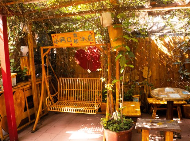 苗栗通霄|小倆口自助冰店|在地66年老字號冰菓室,配料多達20種,加好加滿的佛心自助冰 - 第22張圖 苗栗通霄|小倆口自助冰店|在地66年老字號冰菓室,配料多達20種,加好加滿的佛心自助冰
