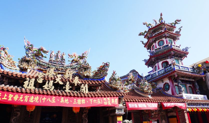嘉義廟宇｜新港奉天宮｜大甲媽遶境進香駐駕，舉辦祝壽大典，超過400年的開台媽祖，前方老街美食林立