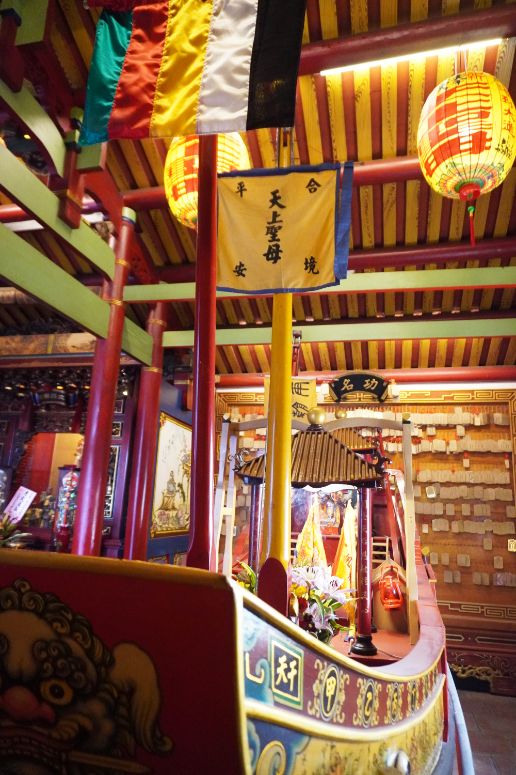 嘉義廟宇｜新港奉天宮｜大甲媽遶境進香駐駕，舉辦祝壽大典，超過400年的開台媽祖，前方老街美食林立