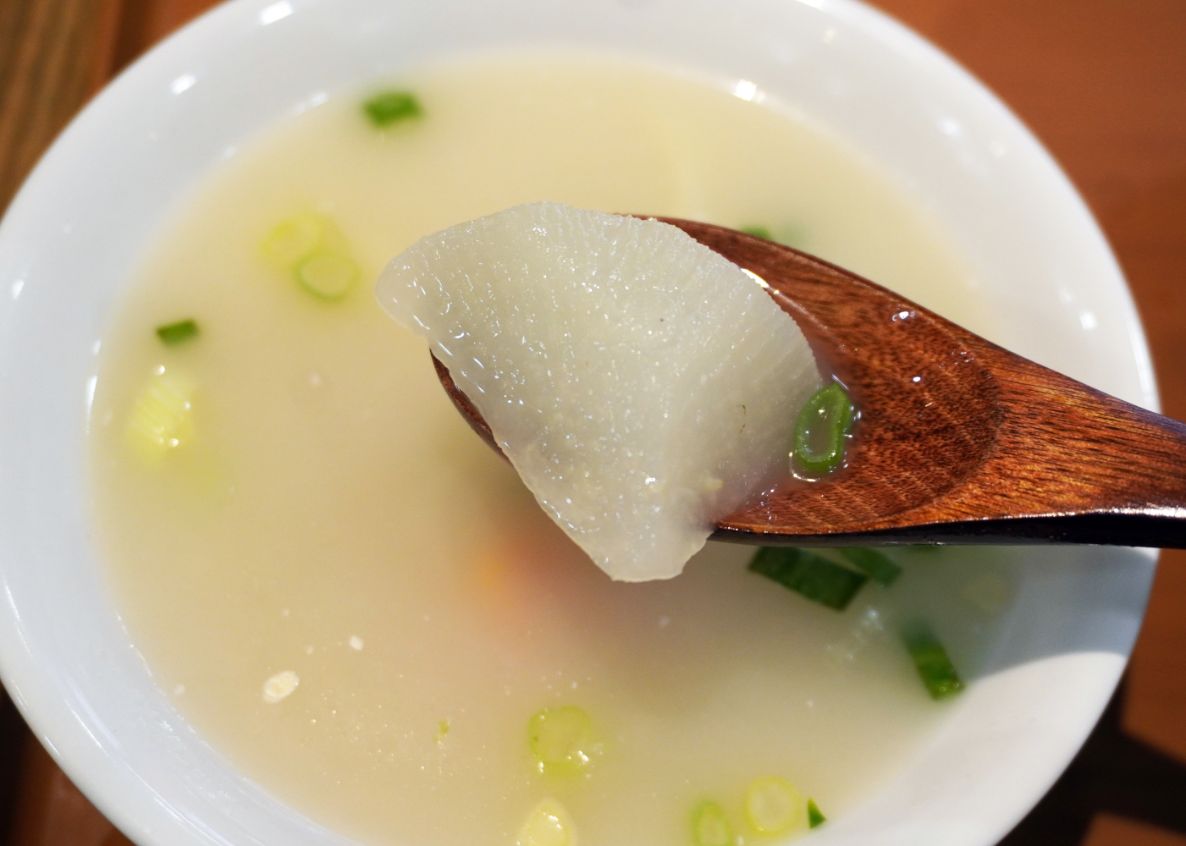 新北板橋麵店｜花山家台麵小館板橋店｜府中站必吃美食，麵食小菜選項多，內用還有冬瓜茶可以免費喝