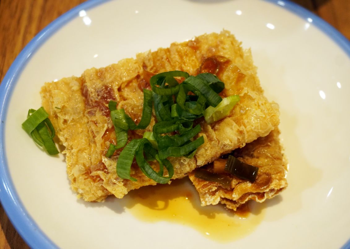 新北板橋麵店｜花山家台麵小館板橋店｜府中站必吃美食，麵食小菜選項多，內用還有冬瓜茶可以免費喝