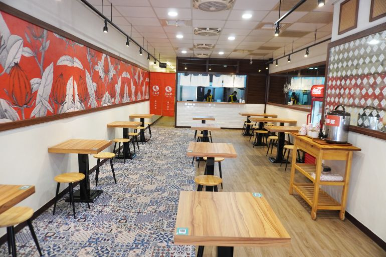 新北板橋麵店｜花山家台麵小館板橋店｜府中站必吃美食，麵食小菜選項多，內用還有冬瓜茶可以免費喝