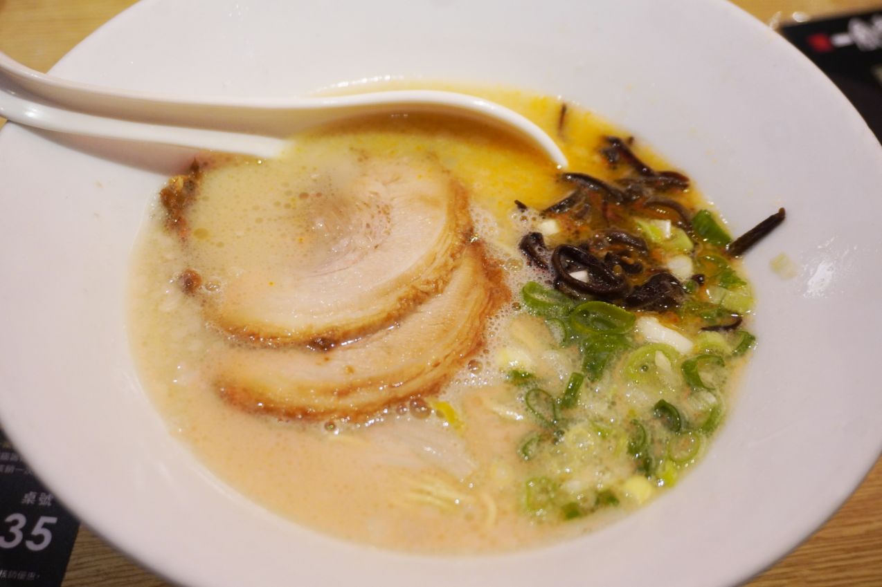 台中烏日｜一風堂台中高鐵店｜超人氣連鎖博多豚骨拉麵，湯頭濃郁麵Q彈