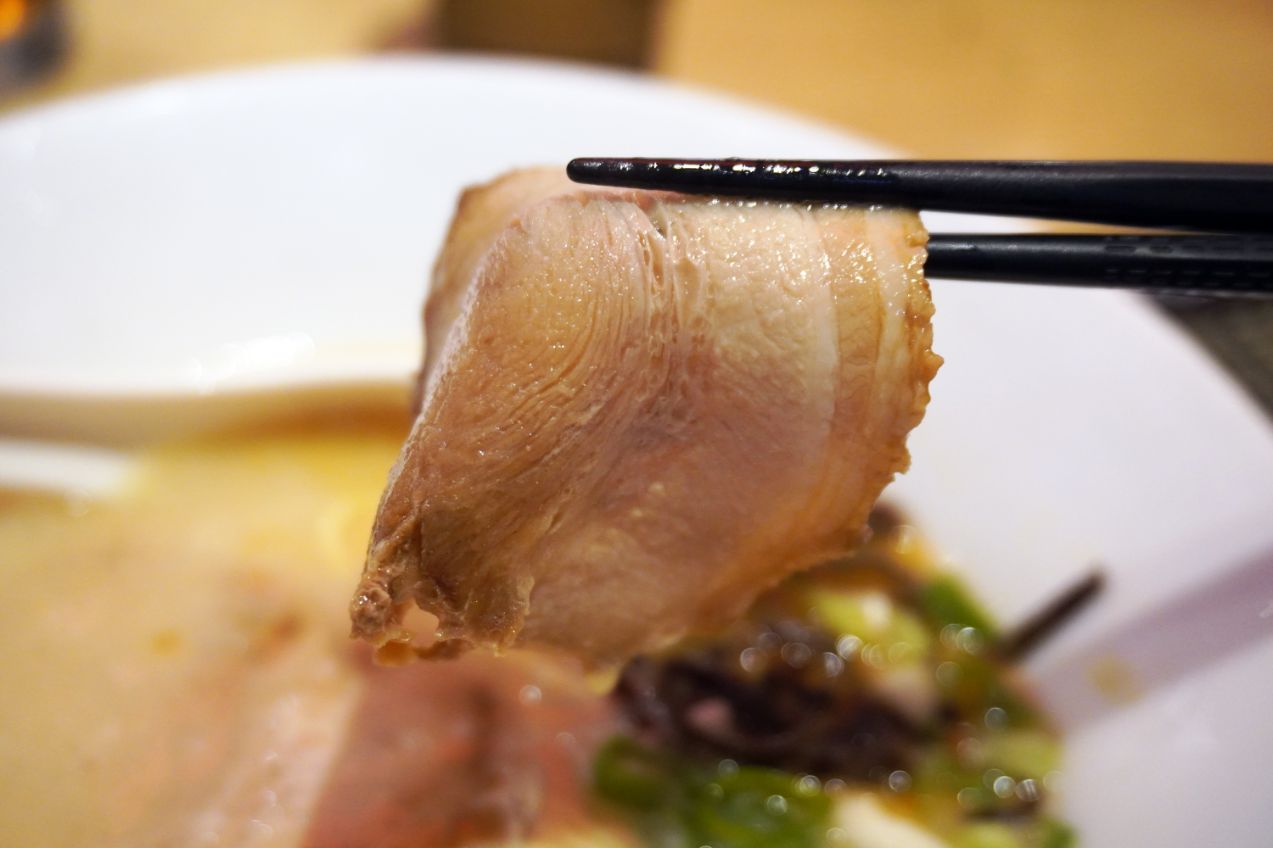 台中烏日｜一風堂台中高鐵店｜超人氣連鎖博多豚骨拉麵，湯頭濃郁麵Q彈