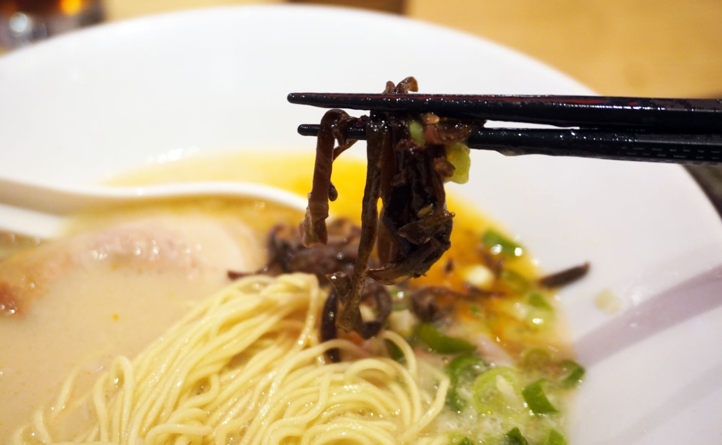台中烏日｜一風堂台中高鐵店｜超人氣連鎖博多豚骨拉麵，湯頭濃郁麵Q彈