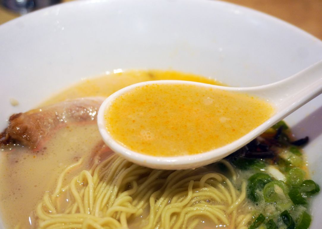 台中烏日｜一風堂台中高鐵店｜超人氣連鎖博多豚骨拉麵，湯頭濃郁麵Q彈