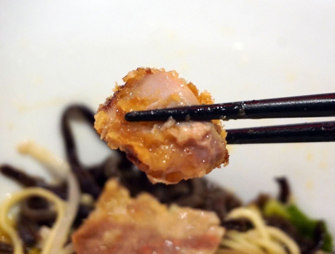 台中烏日｜一風堂台中高鐵店｜超人氣連鎖博多豚骨拉麵，湯頭濃郁麵Q彈