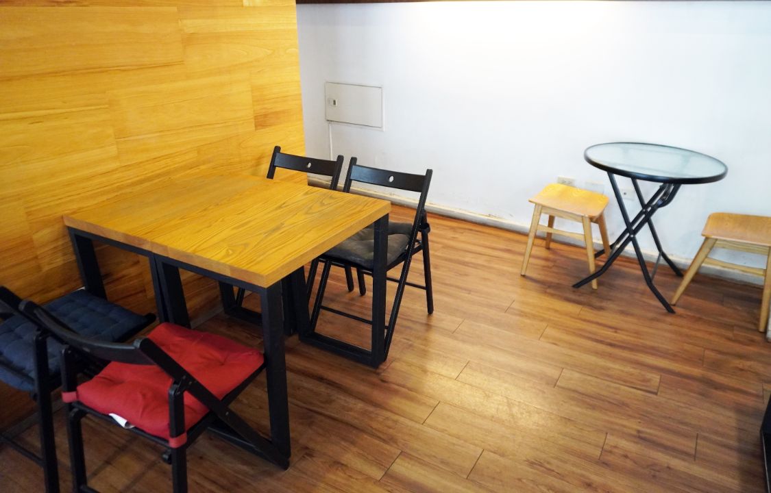 新北蘆洲｜蘋果典藏咖啡廳｜在地人聚會聊天好去處，來一份手工餅乾當下午茶，不限時有wifi