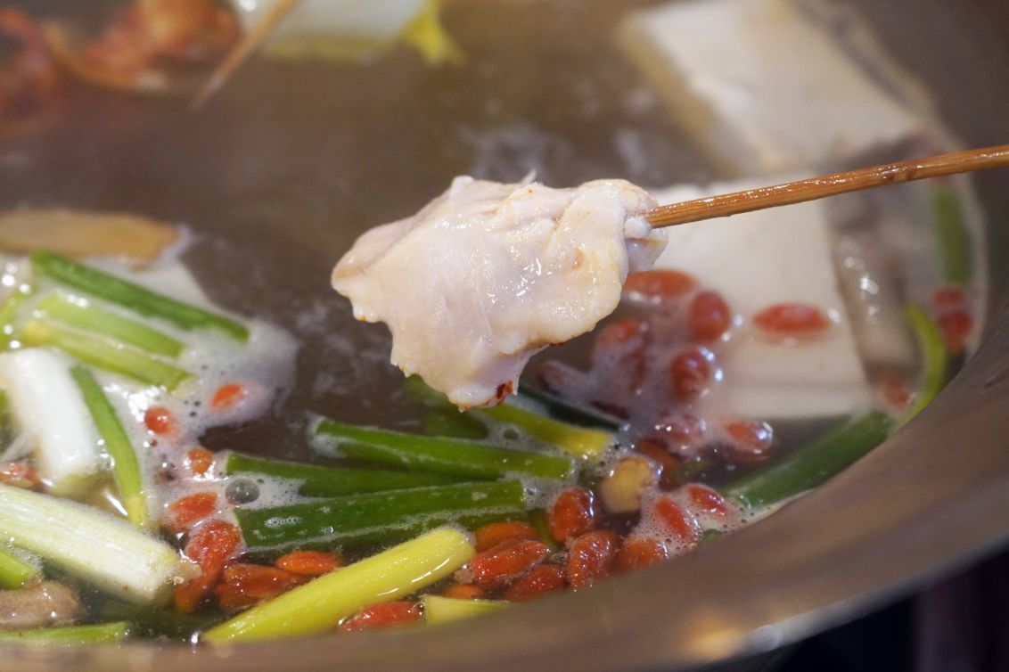新北中和|姊夫重慶串串鍋|捷運景安站必吃麻辣鍋,一串12元,銷魂美食盡情品嚐 - 第2張圖 新北中和|姊夫重慶串串鍋|捷運景安站必吃麻辣鍋,一串12元,銷魂美食盡情品嚐