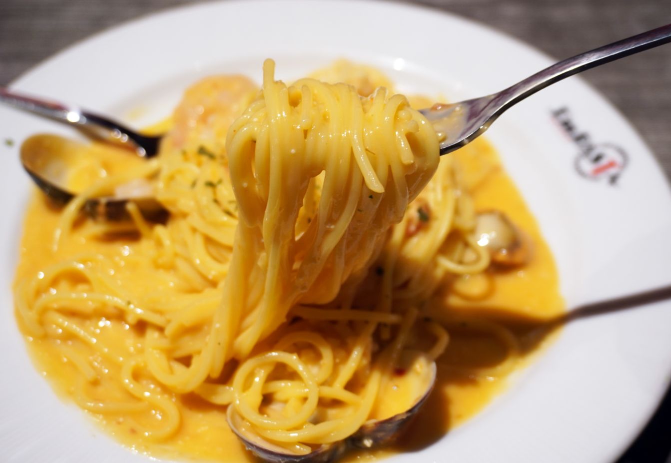 台北大安｜I’ m Pasta 延吉店｜超人氣平價義大利麵，店內裝潢擺設有亮點