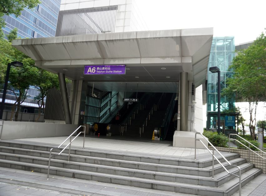 新北泰山｜建福碳烤胡椒餅｜位於機場捷運泰山貴和站對面，超人氣的銅板美食