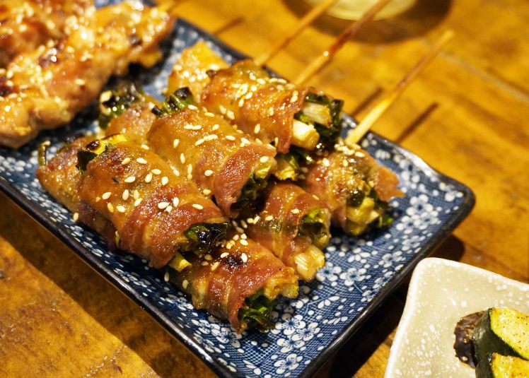 台北信義｜激安の食事酒場（市府二號店）｜市政府捷運站人氣居酒屋，直走到底喝到飽，輕鬆暢飲2小時
